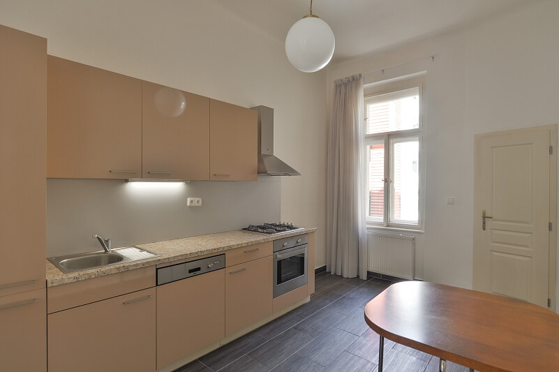 Lucemburská, Vinohrady - Prague 3 | Rent, Apartment One-bedroom (2+1), 90 m²