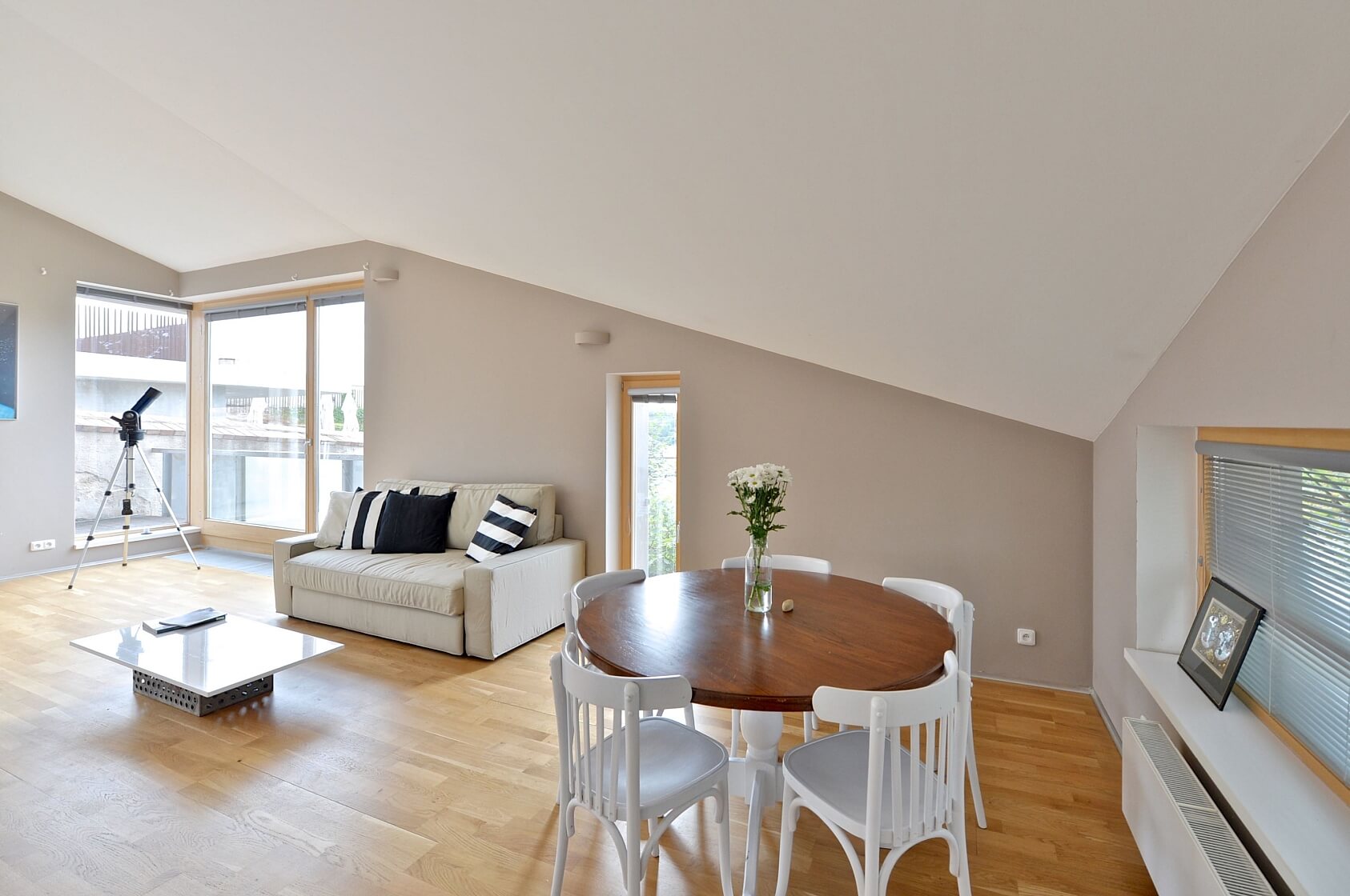 Horská, Nové Město - Prague 2 | Rent, House Three-bedroom (4+kk), 150 m²