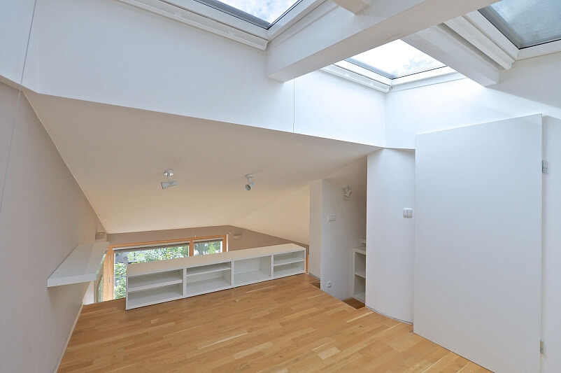 Horská, Nové Město - Praha 2 | Pronájem, Rodinný dům 4+kk, 150 m²