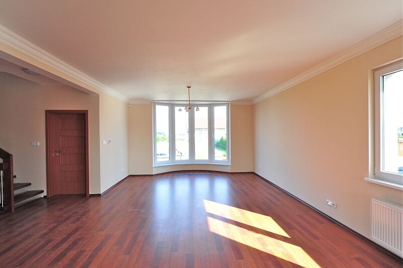 Habrová, Horoměřice - Praha-západ | Pronájem, Rodinný dům 6+kk, 300 m²