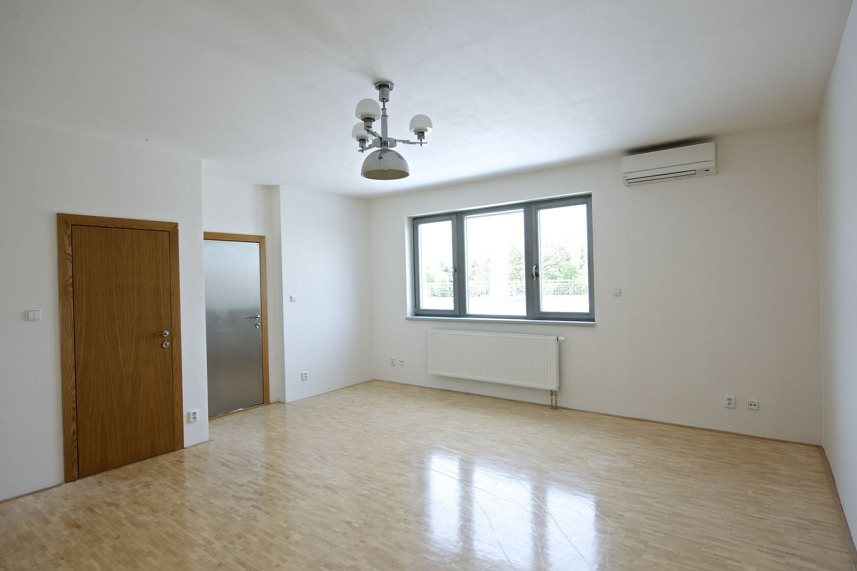 Tylovická, Zličín - Prague 5 | Rent, House Five-bedroom (6+1), 420 m²