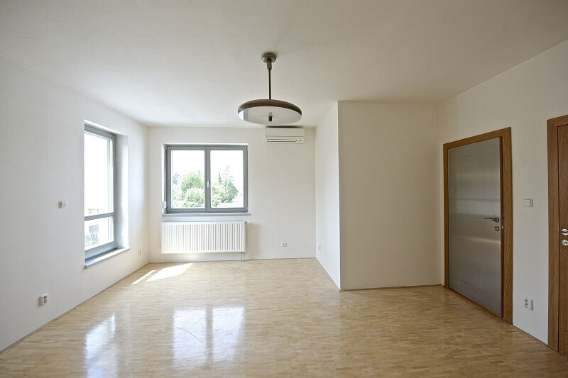 Tylovická, Zličín - Praha 5 | Pronájem, Rodinný dům 6+1, 420 m²