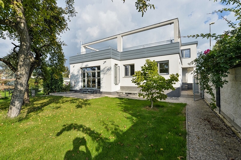 Tylovická, Zličín - Praha 5 | Pronájem, Rodinný dům 6+1, 420 m²