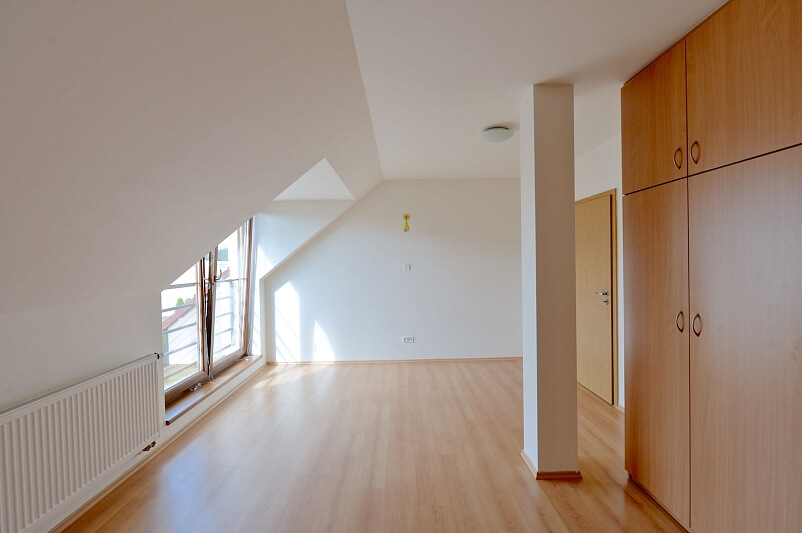 Akátová, Horoměřice - Praha-západ | Pronájem, Rodinný dům 5+kk, 230 m²