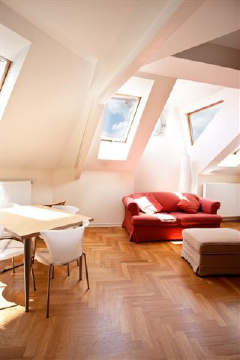 Varšavská, Vinohrady - Prague 2 | Rent, Apartment Studio (1+kk), 47 m²