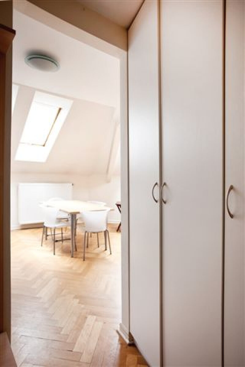 Varšavská, Vinohrady - Prague 2 | Rent, Apartment Studio (1+kk), 47 m²