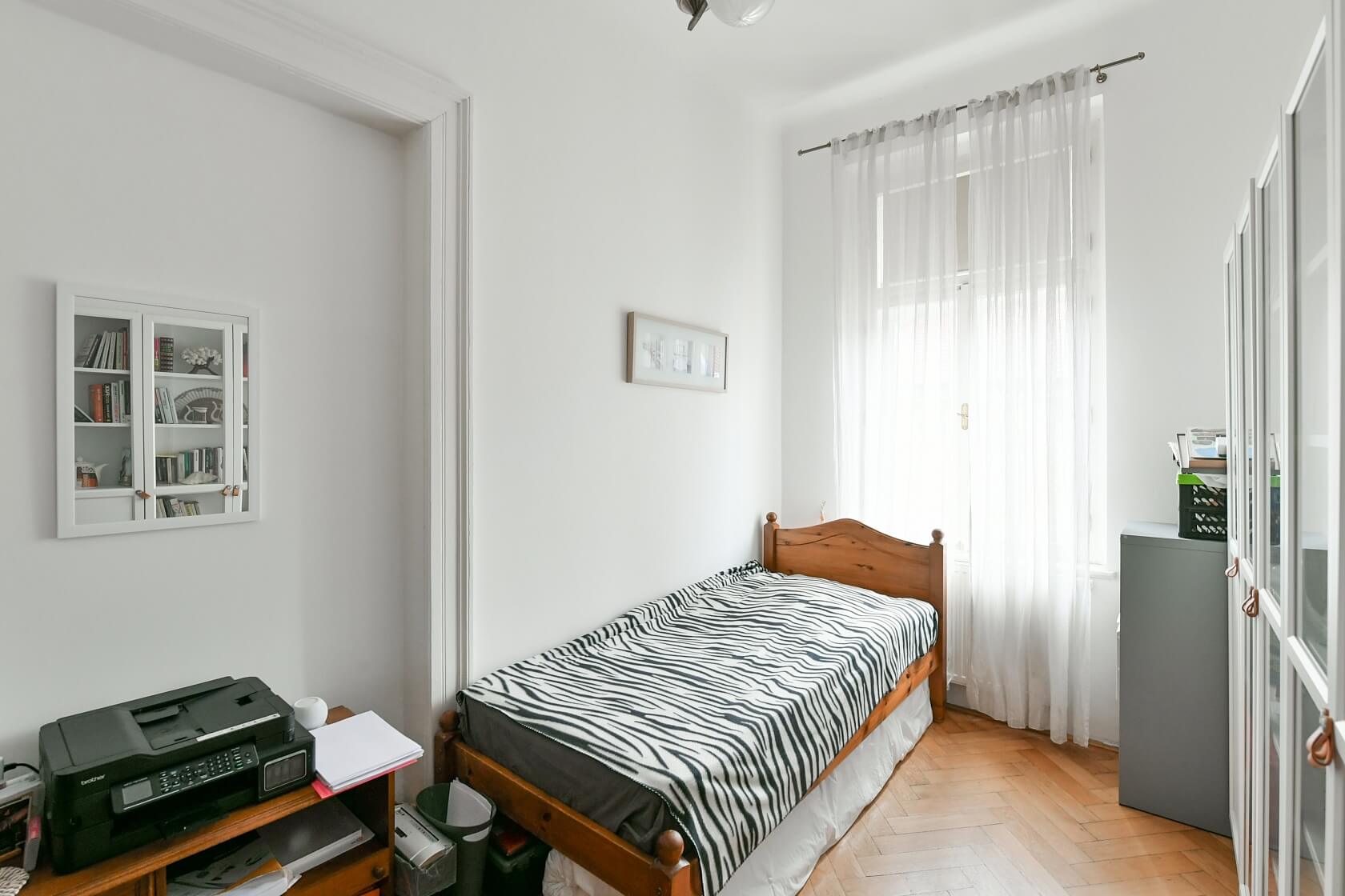 Na Kozačce, Vinohrady - Prague 2 | Rent, Apartment Two-bedroom (3+kk), 83 m²