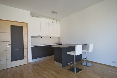Korunní, Vinohrady - Praha 10 | Pronájem, Byt 2+kk, 72 m²