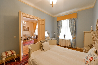 Šafaříkova, Vinohrady - Prague 2 | Rent, Apartment Two-bedroom (3+1), 82 m²