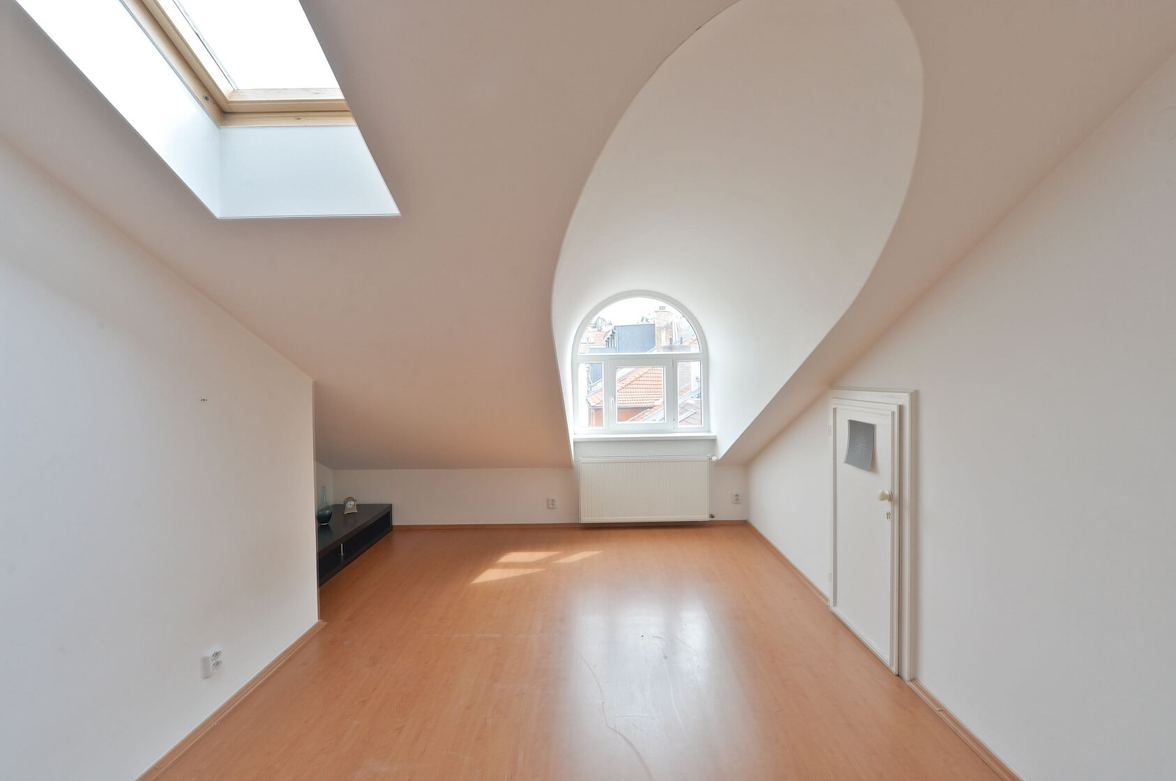 Nad Panenskou, Střešovice - Praha 6 | Pronájem, Byt 4+kk, 150 m²