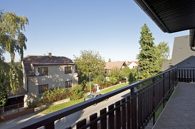 Podedvorská, Kyje - Praha 9 | Pronájem, Rodinný dům 7+1, 200 m²