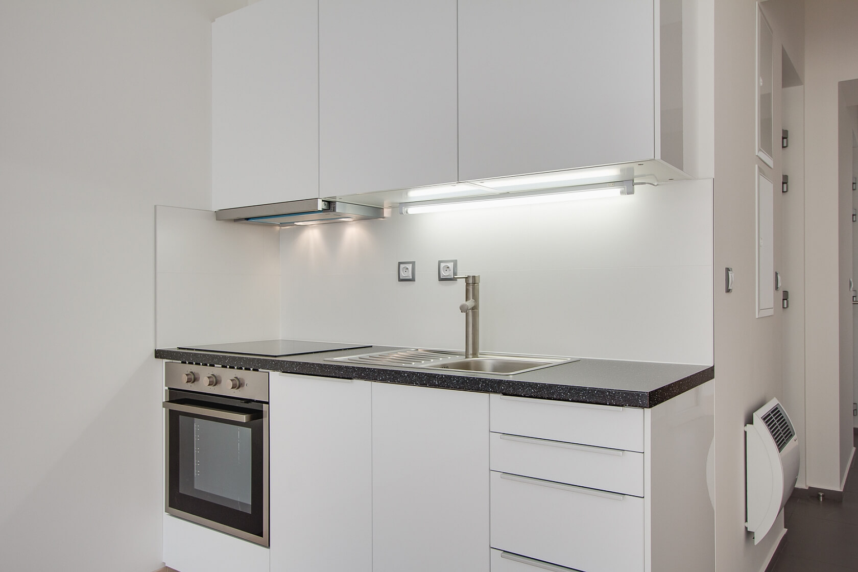 Ovenecká, Holešovice - Prague 7 | Rent, Apartment One-bedroom (2+kk), 40 m²