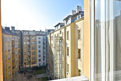 Strossmayerovo náměstí, Holešovice - Prague 7 | Rent, Apartment Studio (1+1), 39 m²