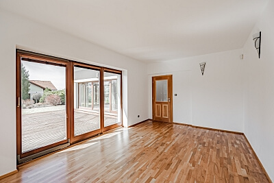 Lhotecká, Ohrobec - Praha-západ | Pronájem, Rodinný dům 5+kk, 260 m²