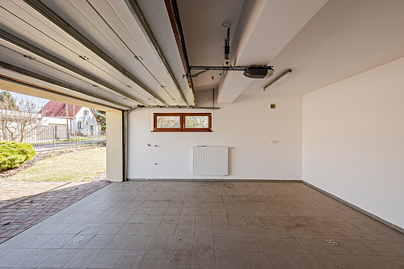 Lhotecká, Ohrobec - Praha-západ | Pronájem, Rodinný dům 5+kk, 260 m²