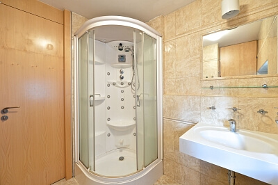 Šermířská, Břevnov - Prague 6 | Rent, Apartment One-bedroom (2+kk), 68 m²