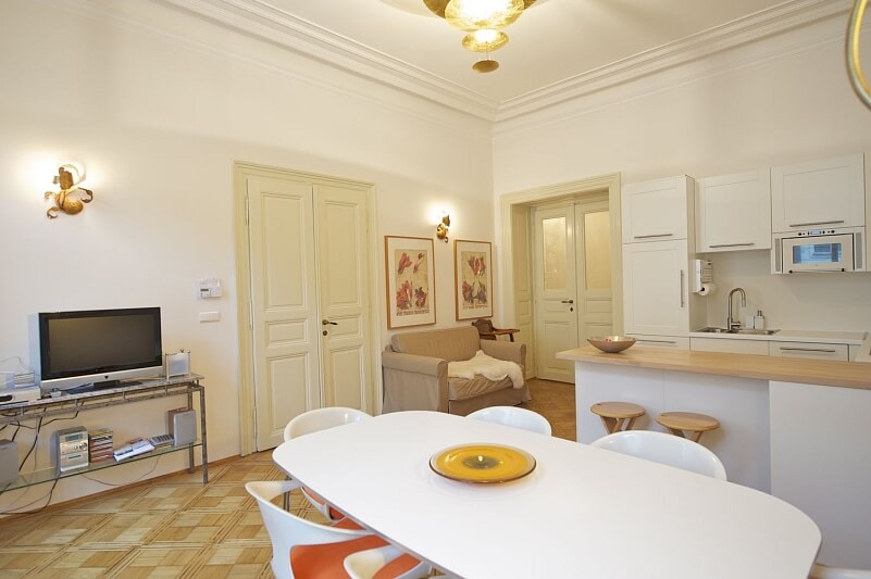 Čelakovského sady, Vinohrady - Praha 2 | Pronájem, Byt 2+1, 95 m²