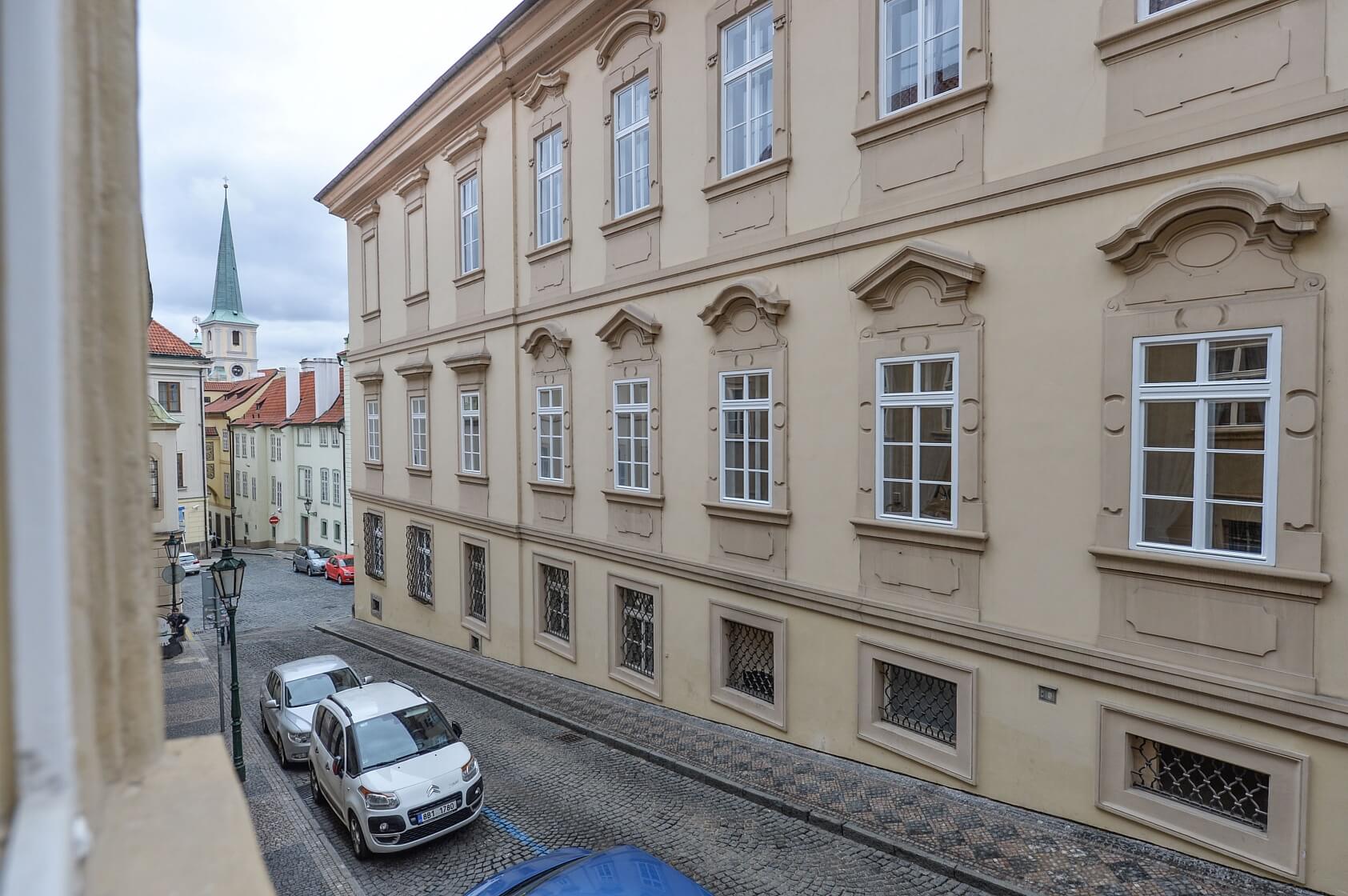 Thunovská, Malá Strana - Prague 1 | Rent, Apartment Studio (1+1), 48 m²