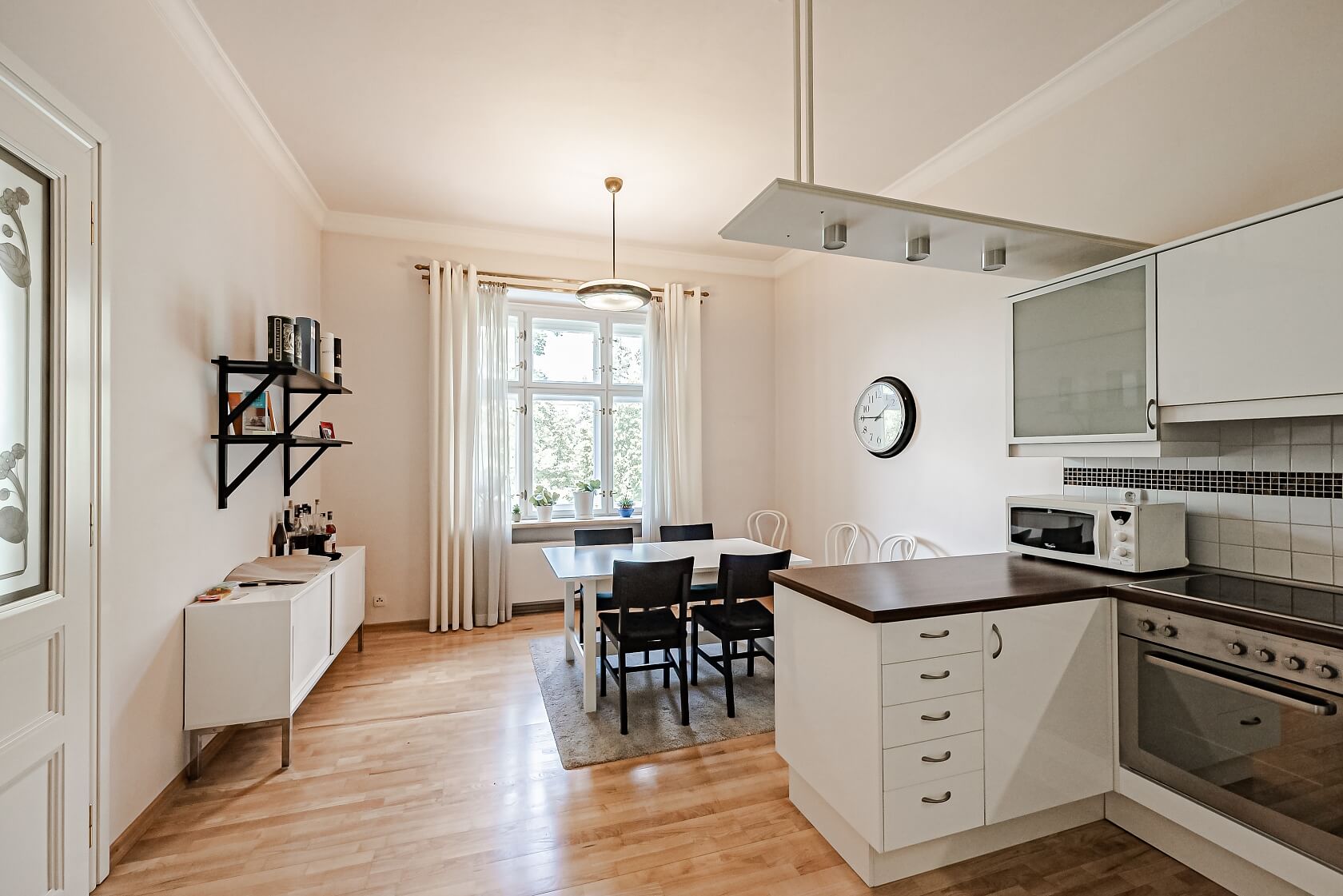 Dřevná, Nové Město - Prague 2 | Rent, Apartment Two-bedroom (3+1), 108 m²