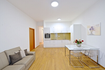 U Studánky, Bubeneč - Praha 7 | Pronájem, Byt 3+kk, 70 m²