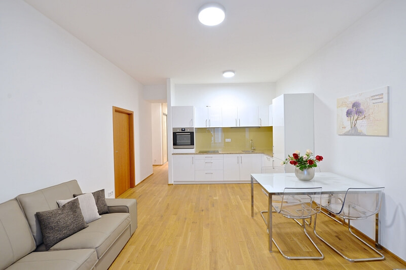 U Studánky, Bubeneč - Praha 7 | Pronájem, Byt 3+kk, 70 m²