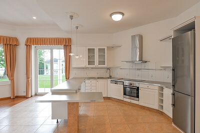 Jasná I, Braník - Praha 4 | Pronájem, Byt 5+1, 260 m²