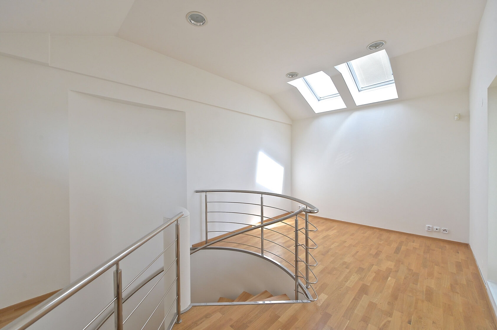 U Nás, Braník - Praha 4 | Pronájem, Byt 4+kk, 147 m²