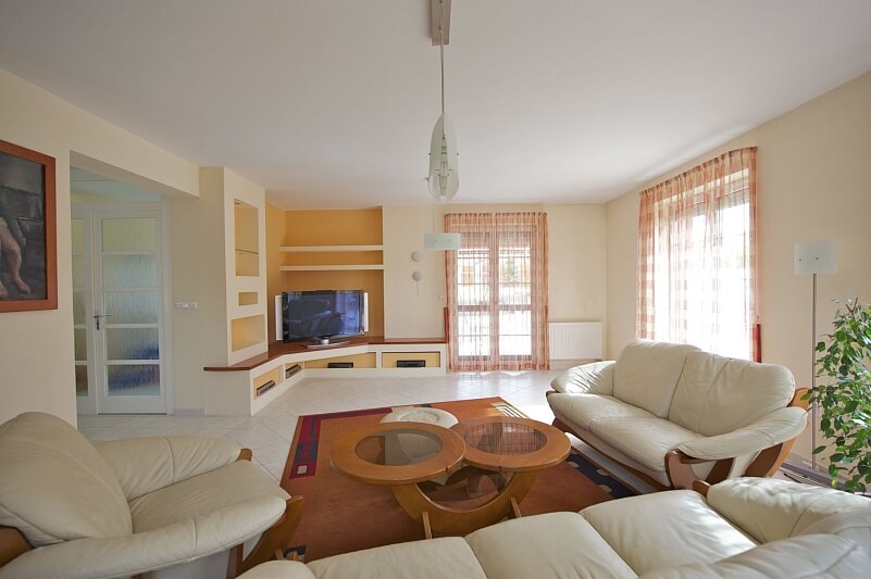 Loucká, Šeberov - Prague 4 | Rent, House Five-bedroom (6+kk), 253 m²