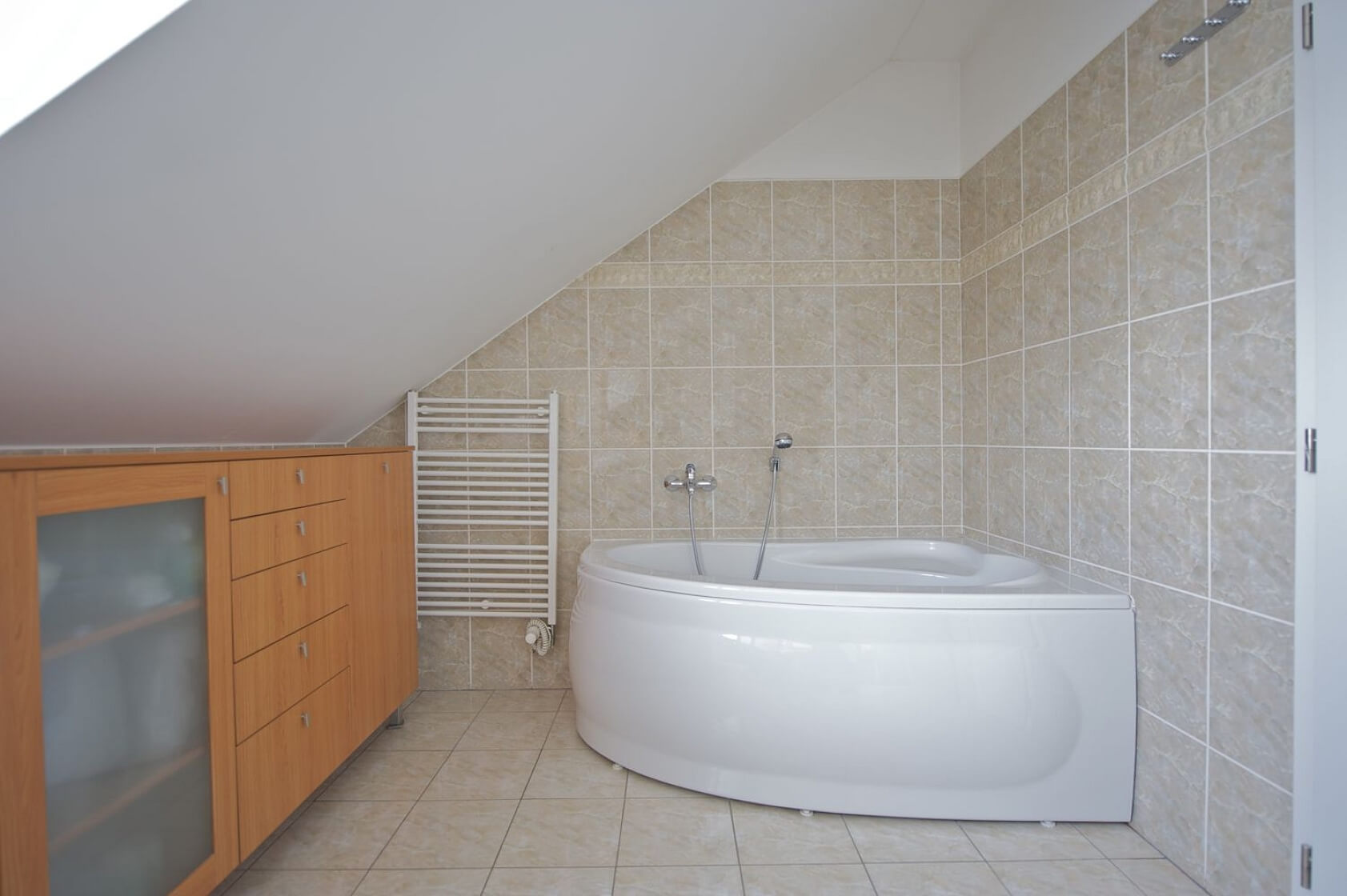 Loucká, Šeberov - Praha 4 | Pronájem, Rodinný dům 6+kk, 253 m²