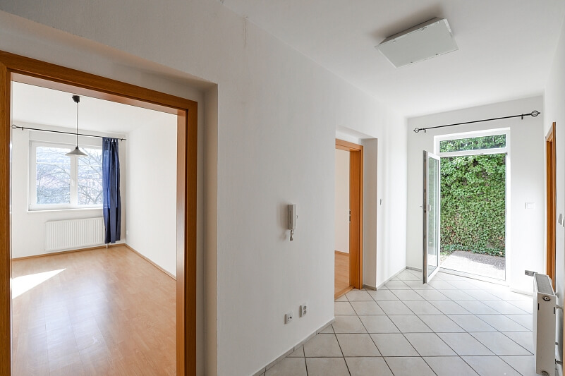 U Dvou srpů, Smíchov - Prague 5 | Rent, House Four-bedroom (5+1), 183 m²