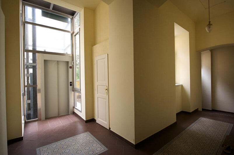 Nad Královskou oborou, Bubeneč - Prague 7 | Rent, Apartment Two-bedroom (3+1), 110 m²