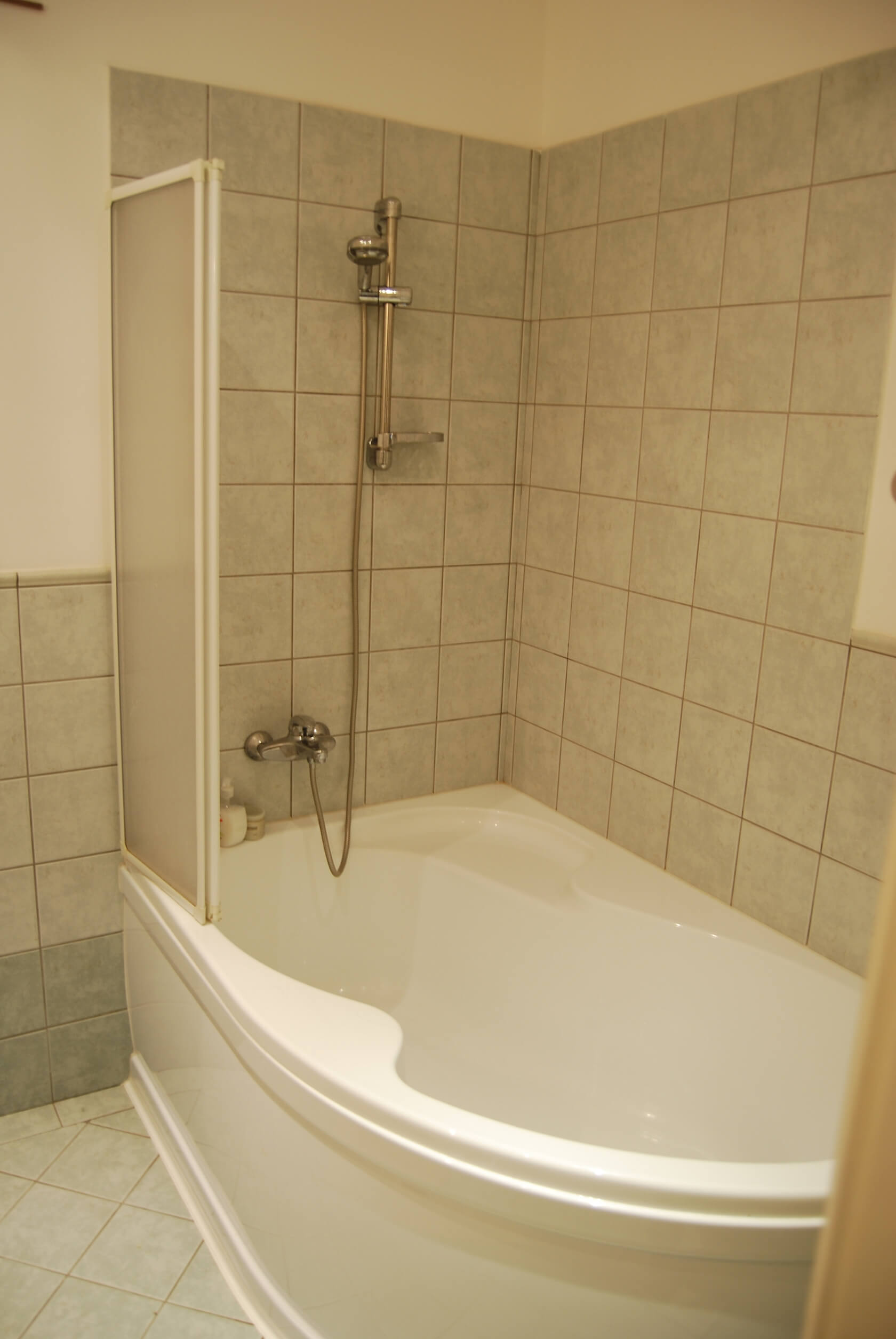 Nad Královskou oborou, Bubeneč - Praha 7 | Pronájem, Byt 3+1, 110 m²