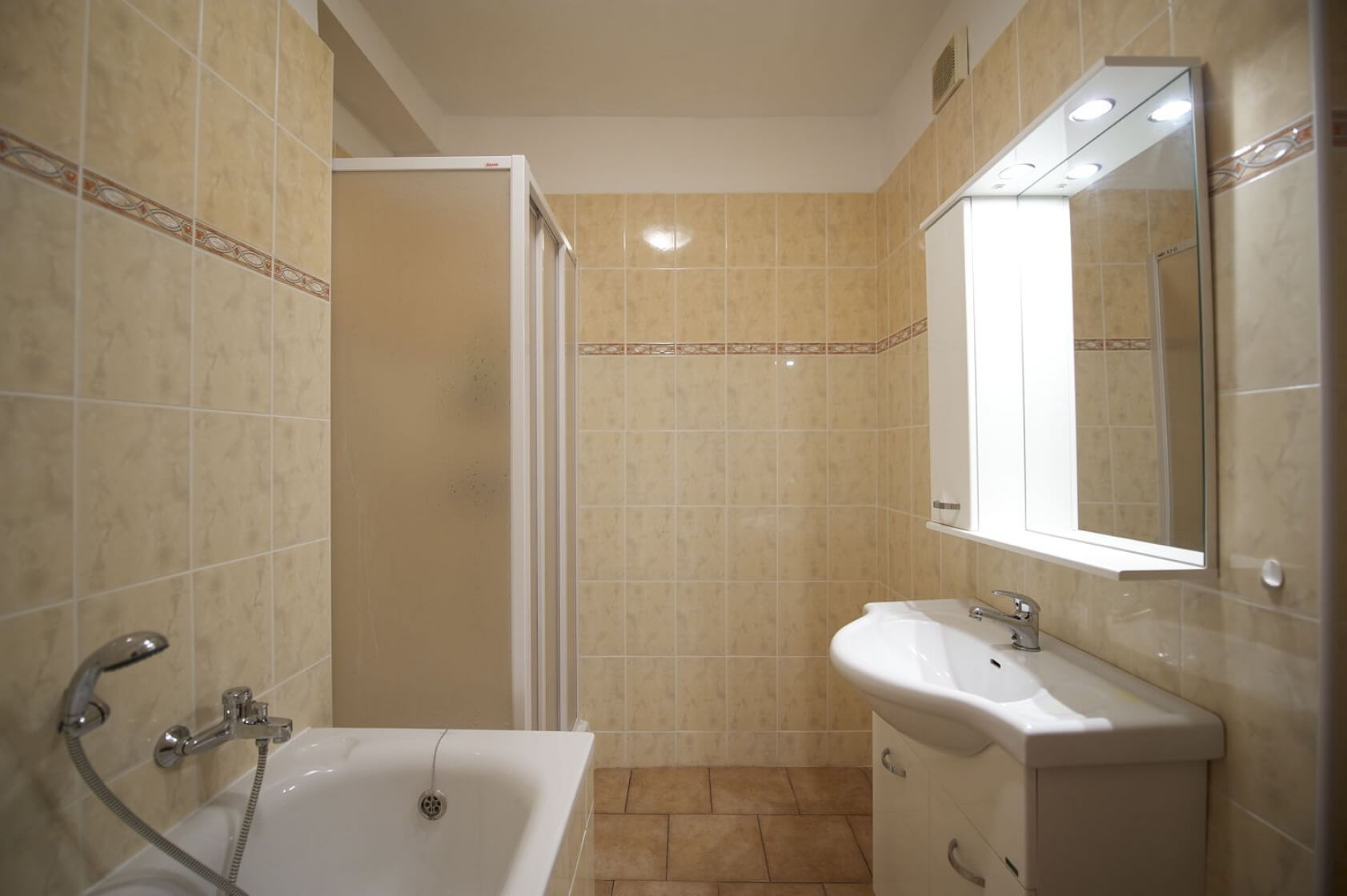 Na okraji, Břevnov - Praha 6 | Pronájem, Rodinný dům 7+1, 200 m²