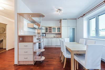 Na Hřebenkách, Smíchov - Prague 5 | Rent, Apartment Two-bedroom (3+kk), 106 m²