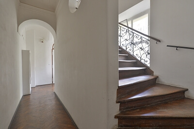 Sněmovní, Malá Strana - Prague 1 | Rent, Apartment One-bedroom (2+1), 85 m²