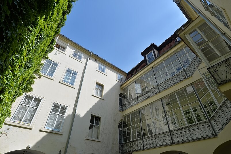 Sněmovní, Malá Strana - Praha 1 | Pronájem, Byt 2+1, 85 m²