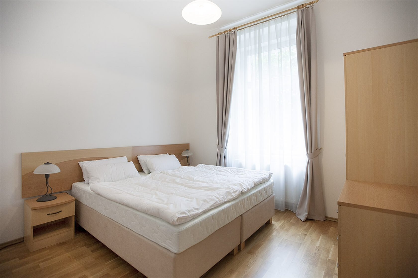Varšavská, Vinohrady - Prague 2 | Rent, Apartment Two-bedroom (3+kk), 99 m²