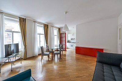 Kamenická, Holešovice - Prague 7 | Rent, Apartment One-bedroom (2+kk), 67 m²