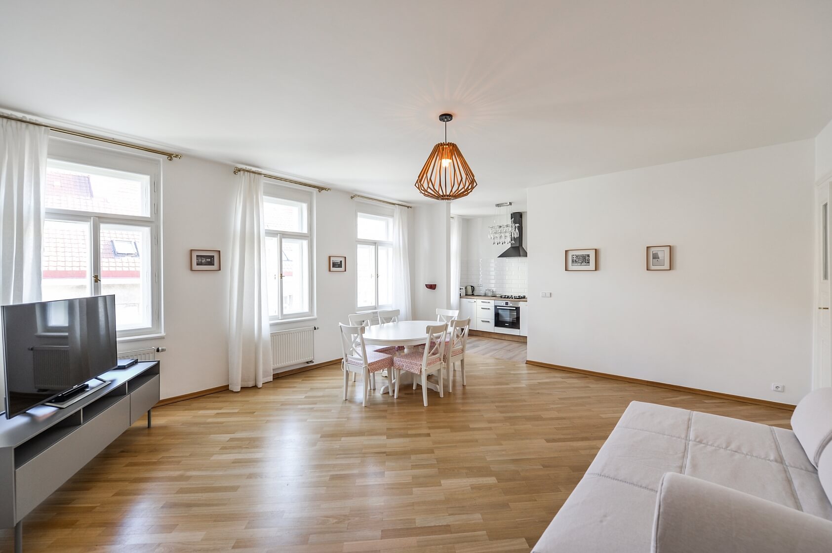 Kamenická, Holešovice - Prague 7 | Rent, Apartment One-bedroom (2+kk), 69 m²