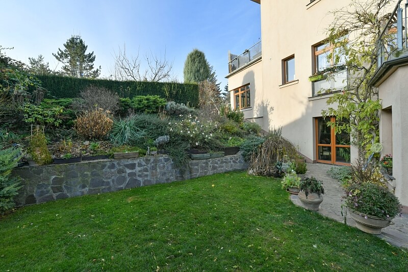 Děvínská, Smíchov - Praha 5 | Pronájem, Byt 3+kk, 220 m²