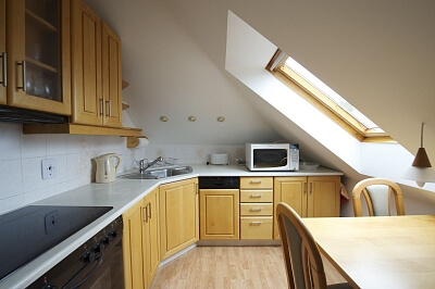 Nad vodovodem, Strašnice - Praha 10 | Pronájem, Byt 2+kk, 46 m²