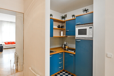 Polská, Vinohrady - Prague 2 | Rent, Apartment One-bedroom (2+kk), 51 m²