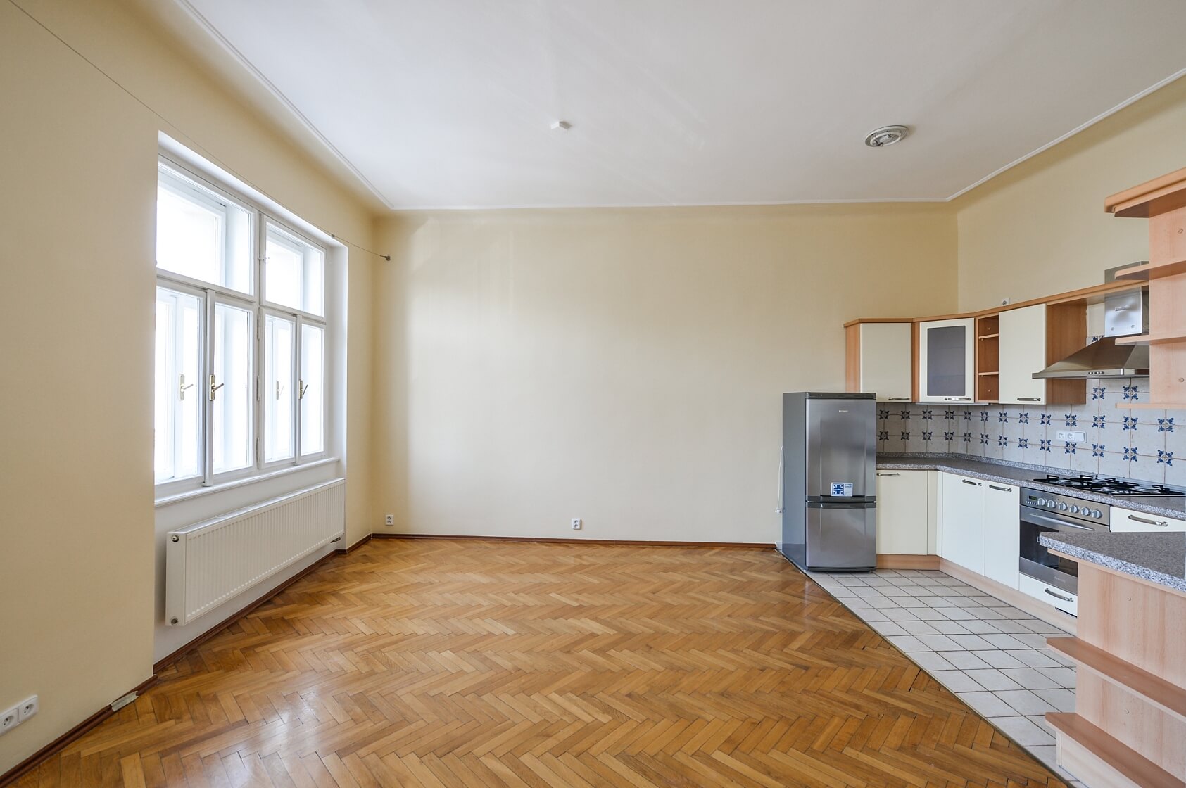 Nad Štolou, Holešovice - Praha 7 | Pronájem, Byt 2+kk, 65 m²