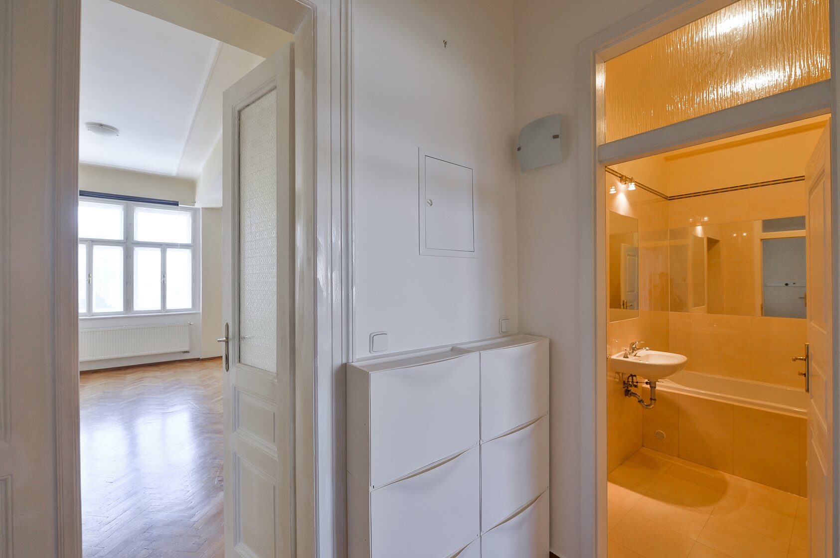 Nad Štolou, Holešovice - Praha 7 | Pronájem, Byt 2+kk, 65 m²