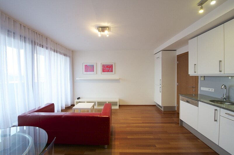 Podnádražní, Vysočany - Praha 9 | Pronájem, Byt 2+kk, 56 m²