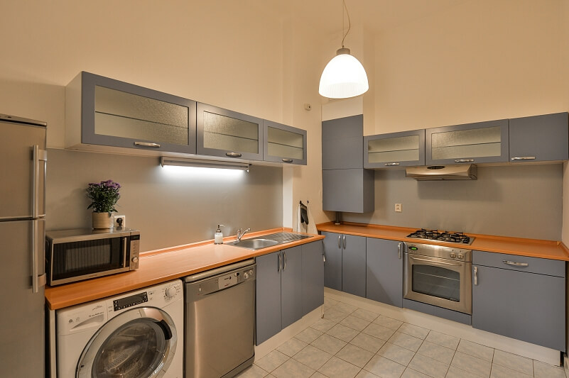 Mánesova, Vinohrady - Prague 2 | Rent, Apartment One-bedroom (2+1), 65 m²