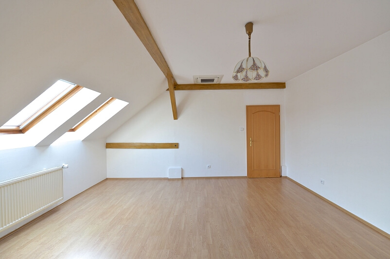 Jindřicha Plachty, Smíchov - Prague 5 | Rent, Apartment Three-bedroom (4+1), 165 m²