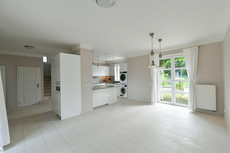 Kádnerova, Nebušice - Prague 6 | Rent, House Three-bedroom (4+1), 200 m²