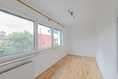 Chuchelská, Modřany - Prague 4 | Rent, House Four-bedroom (5+1), 250 m²