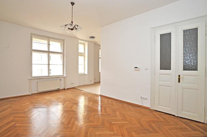 Mánesova, Vinohrady - Prague 2 | Rent, Apartment One-bedroom (2+1), 91 m²